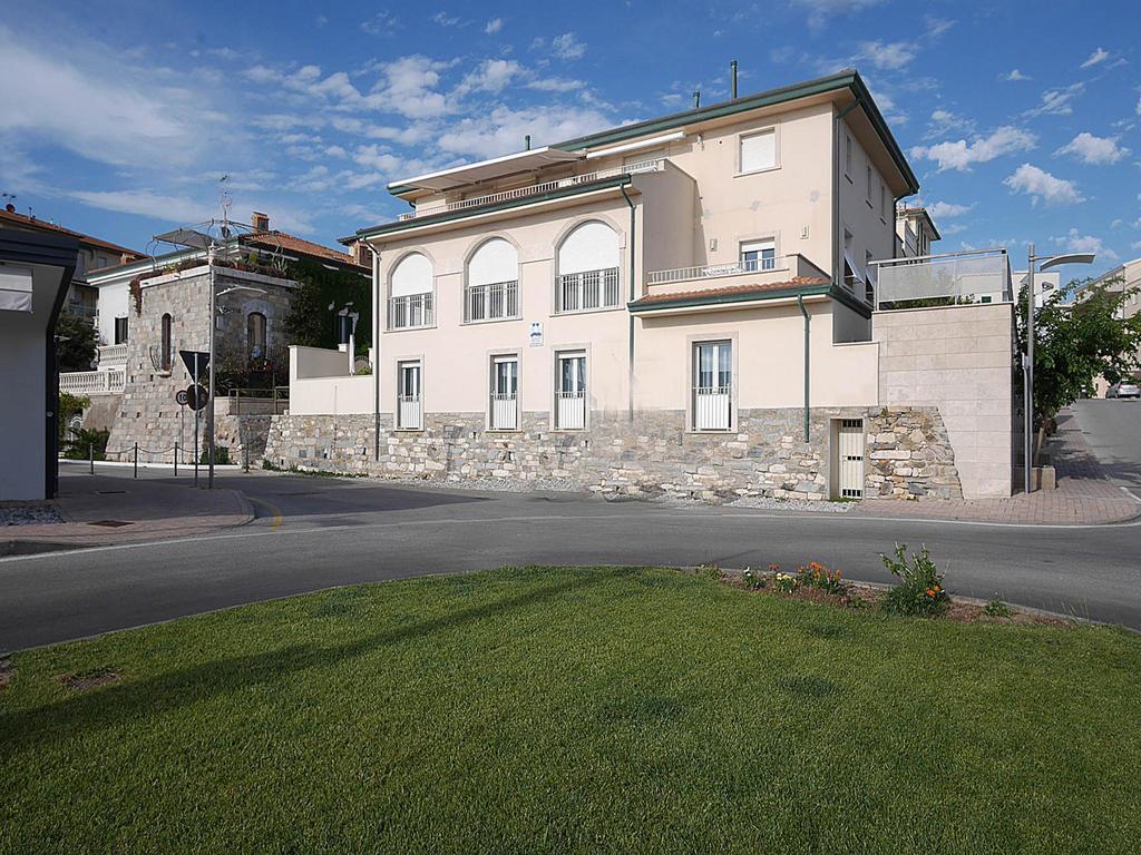 Residence Villa Livia San Vincenzo Exteriér fotografie
